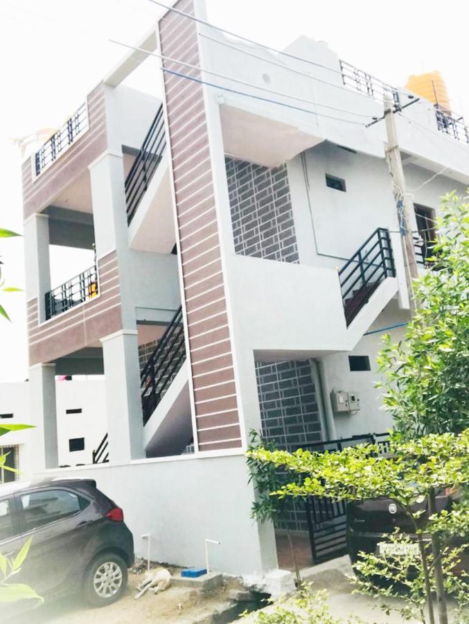 Veeru Homestay Hospet Luaran gambar